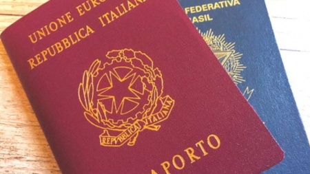 Empresa promete obter cidadania italiana em dois anos; pelo consulado, demora até 15